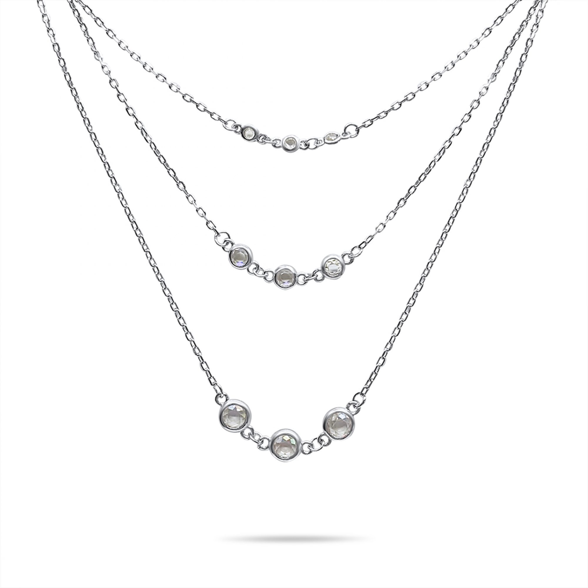 Triple necklace with zircon stones