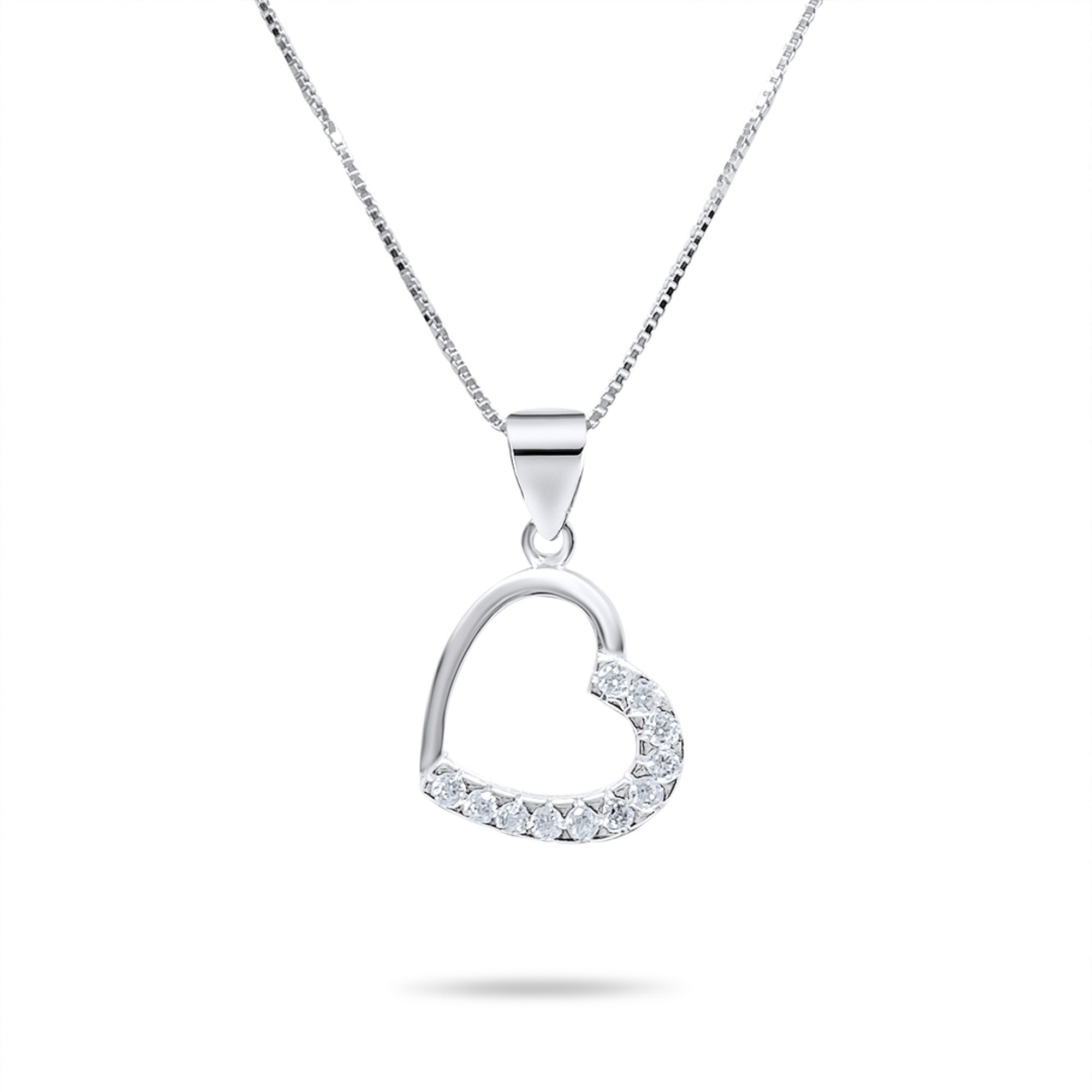 Heart necklace with zircon stones