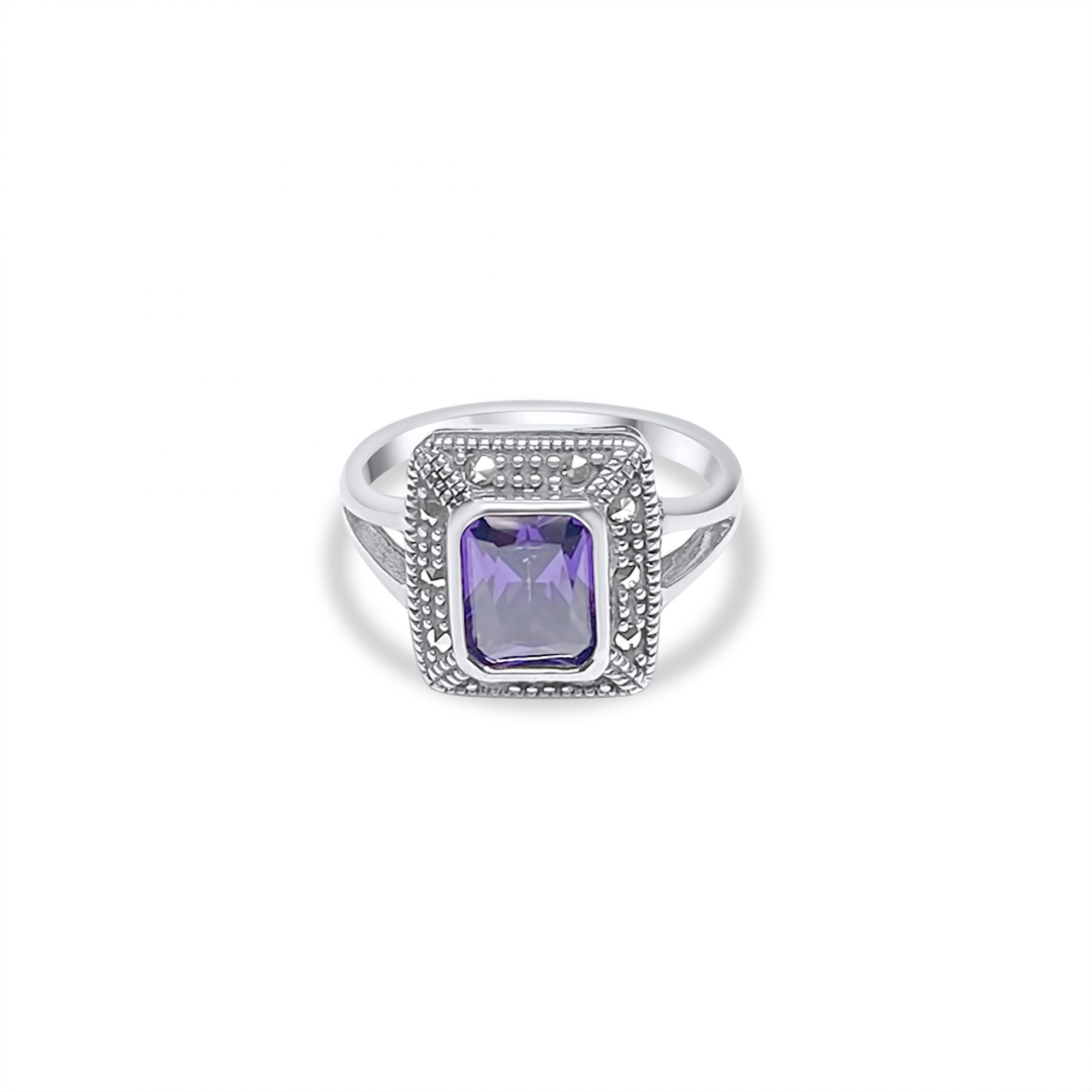 Ring with amethyst stone and marcasites