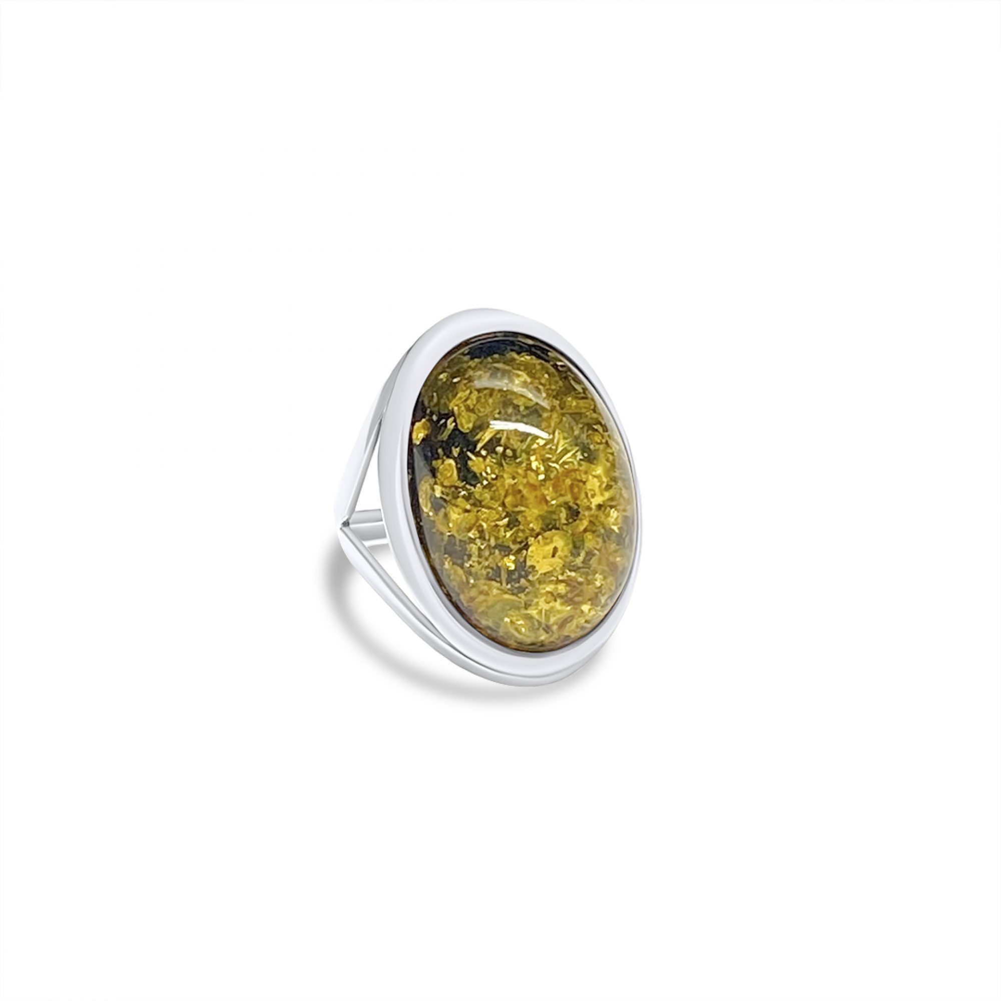 Ring with amber