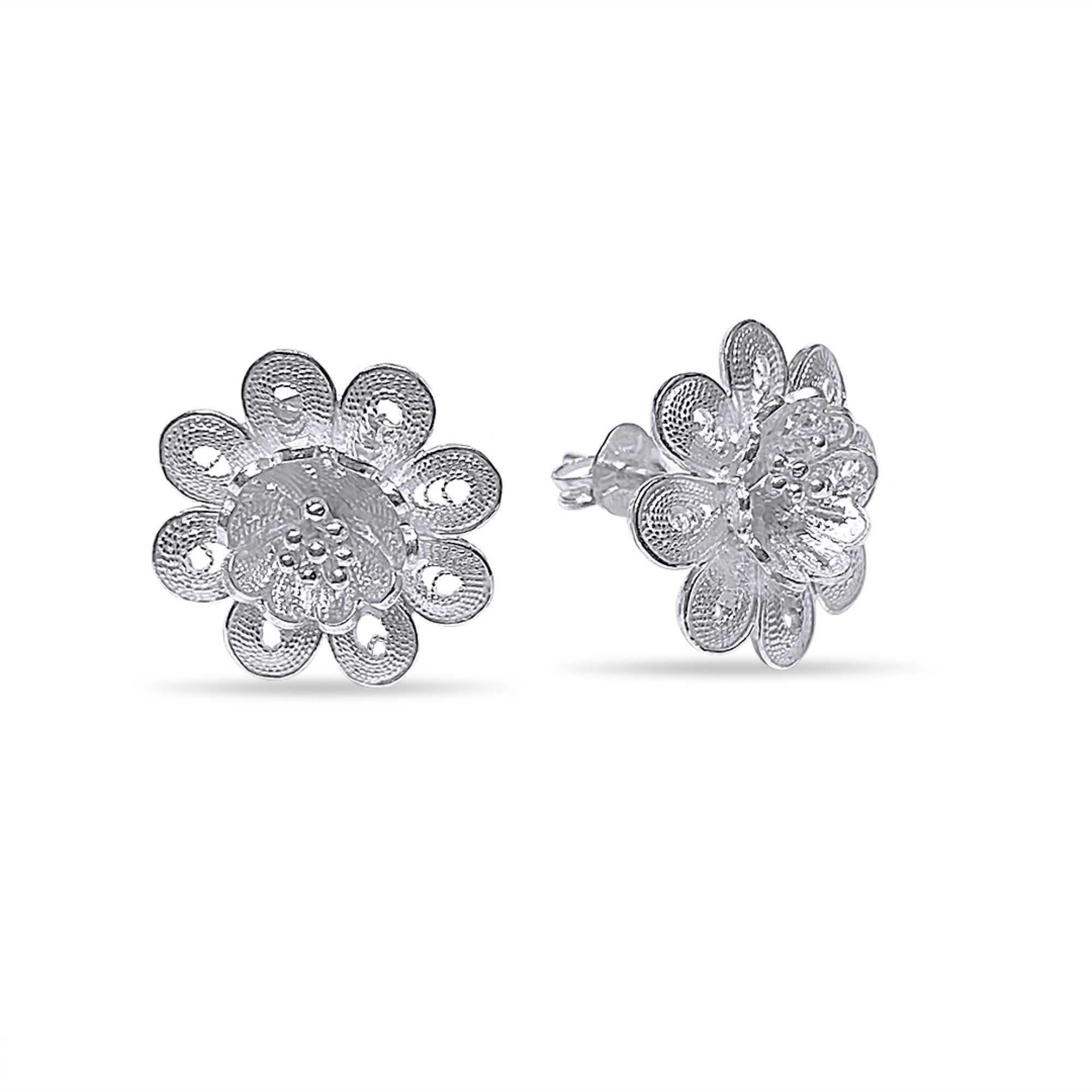 Filigree stud earrings