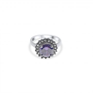 petsios Ring with amethyst stone and marcasites